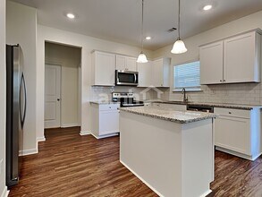 145 Cheatham Hill Ln in Dallas, GA - Building Photo - Building Photo