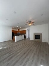 2638 Breaker Way in Stockton, CA - Foto de edificio - Building Photo