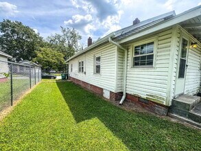 516 Roosevelt Ave in Greenville, NC - Building Photo - Building Photo