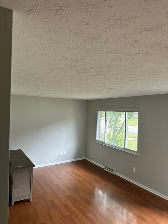 2578 Montclair Ave in Wooster, OH - Building Photo