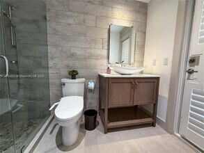 8425 SW 107th St in Miami, FL - Building Photo - Building Photo