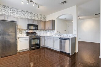 14608 Walt Whitman Trail in Pflugerville, TX - Building Photo - Building Photo