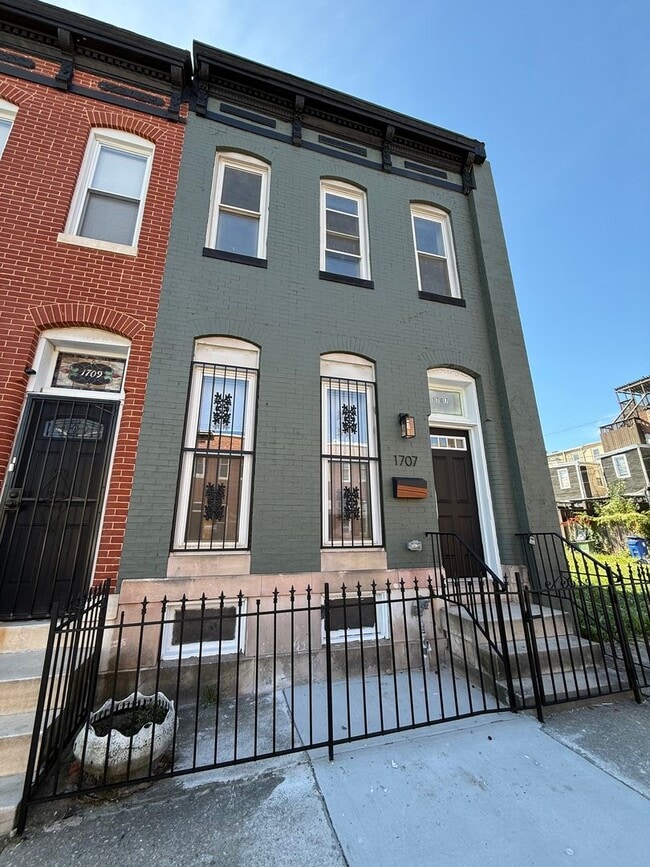 property at 1707 Federal St