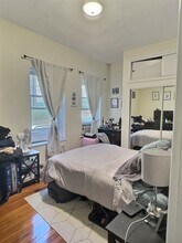 1410 Beacon St, Unit 14 in Brookline, MA - Building Photo - Building Photo