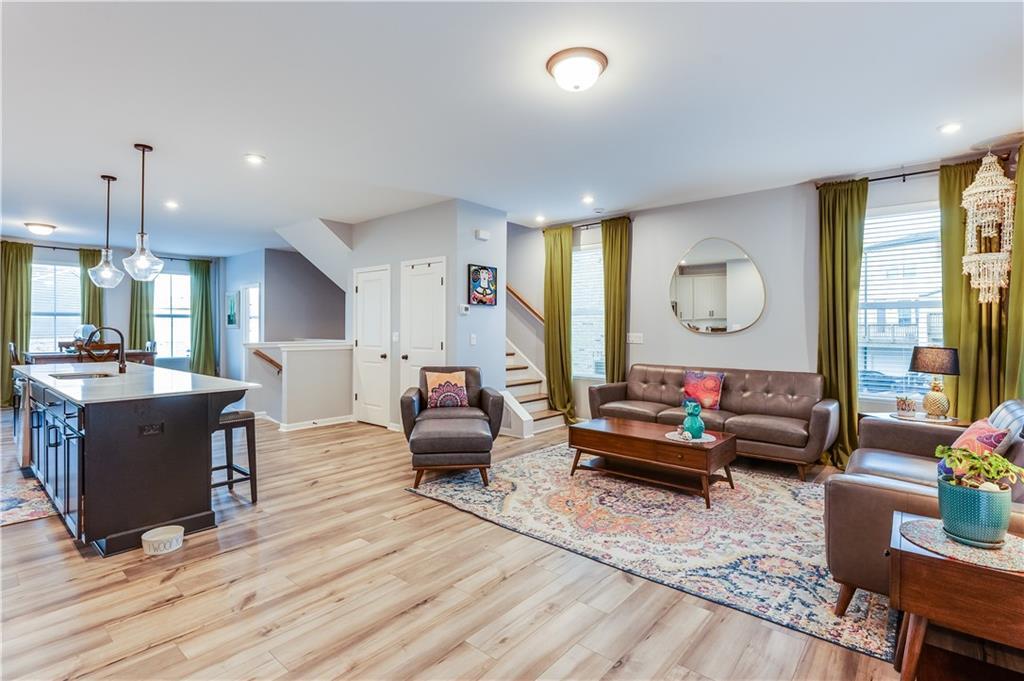 399 Skylar Way SE in Atlanta, GA - Building Photo