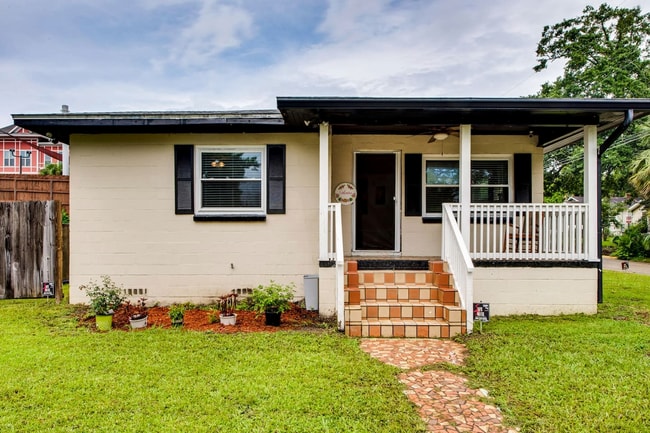 property at 720 N Woodward Ave