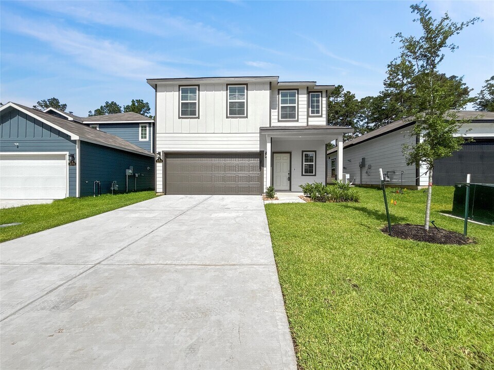 21254 Rising Hts St in Porter, TX - Building Photo