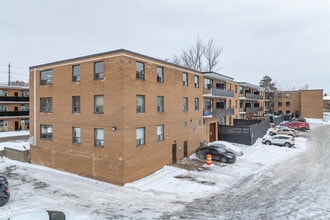 1211 Goodfellow in Peterborough, ON - Building Photo - Building Photo