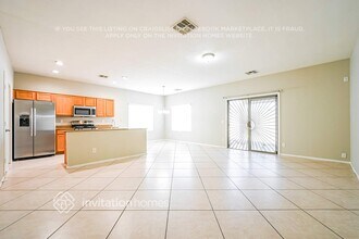 6342 W Cambridge Ave in Phoenix, AZ - Foto de edificio - Building Photo