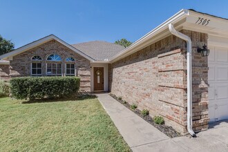 7505 Emerywood Ln in Fort Worth, TX - Building Photo - Building Photo