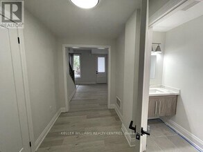 442 Veterans Dr in Barrie, ON - Building Photo - Building Photo