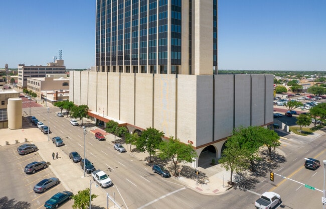 Residence at 600 in Amarillo, TX - Foto de edificio - Building Photo