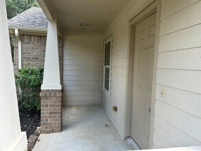 19006 Kenswick Cove Dr in Tomball, TX - Building Photo - Building Photo