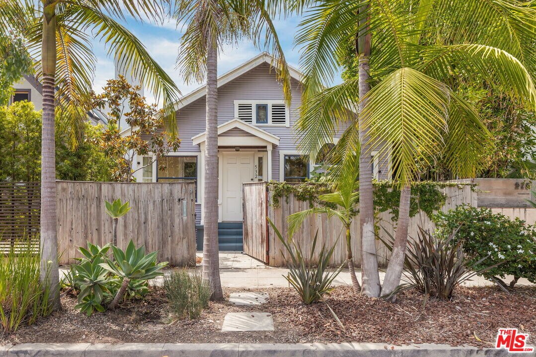 532 Altair Pl in Los Angeles, CA - Building Photo