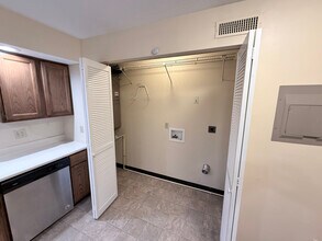 4839 Rapid Run Rd in Cincinnati, OH - Building Photo - Building Photo