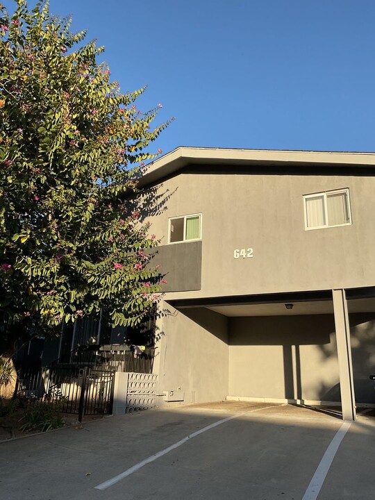 642 Hayworth Ave in Los Angeles, CA - Building Photo