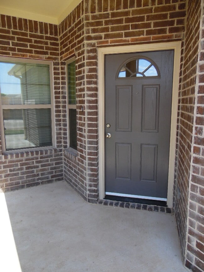 301 Panther Way in Hewitt, TX - Building Photo - Building Photo
