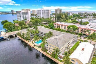 1035 Spanish River Rd, Unit 112 in Boca Raton, FL - Building Photo - Building Photo