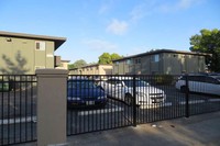 Puerta Villa Apartments in Rancho Cordova, CA - Foto de edificio - Building Photo