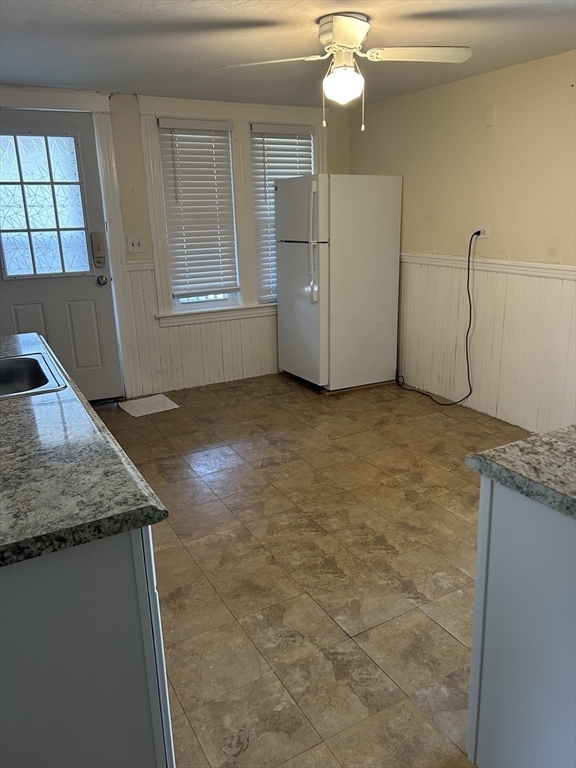 122 N Quinsigamond Ave-Unit -3 in Shrewsbury, MA - Building Photo - Building Photo
