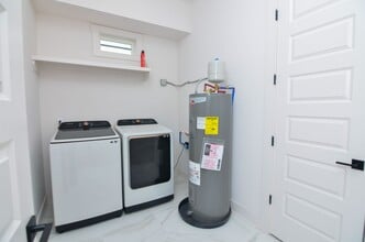 411 Mcadoo Ave in Nashville, TN - Foto de edificio - Building Photo