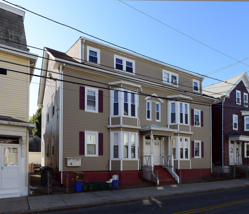 192-194 Regent Ave in Providence, RI - Building Photo