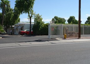 16225 N 29th St in Phoenix, AZ - Building Photo