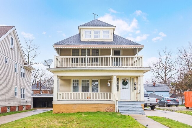 property at 3333 Desota Ave