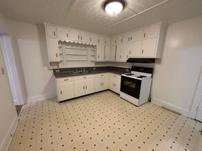 3753 Back Hampden Sydney Rd in Farmville, VA - Building Photo - Building Photo