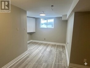 1398 Jamison Ave in Ottawa, ON - Building Photo - Building Photo