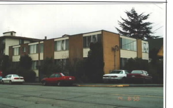 4615 Phinney Ave N in Seattle, WA - Building Photo - Building Photo