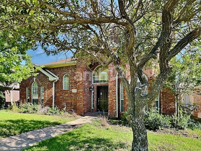 property at 1745 Cresthill Dr