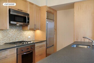 545 W 110th St in New York, NY - Building Photo - Building Photo