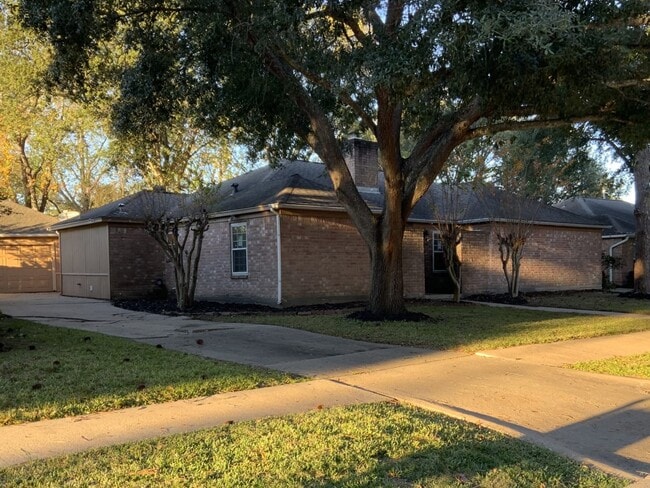 property at 16395 Havenpark Dr