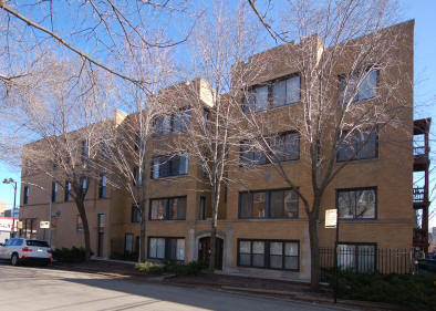 property at 1409 W Cornelia Ave