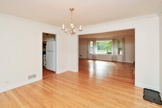 996 Castlegate Ct in Lake Forest, IL - Building Photo - Building Photo