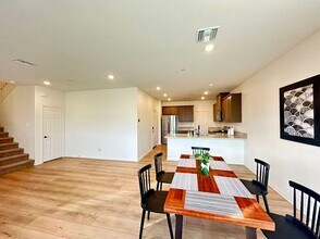 3904 E Coronado Privado in Ontario, CA - Building Photo - Building Photo