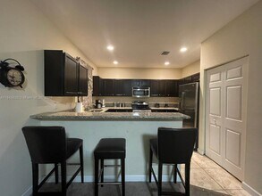 8878 W 33rd Ave in Hialeah, FL - Building Photo - Building Photo