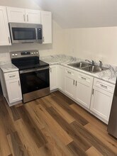 105 Carlisle St, Unit 2 in Rochester, NY - Foto de edificio - Building Photo