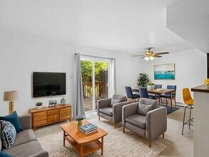 65 Bonnie View Dr in White Rock, NM - Building Photo - Building Photo