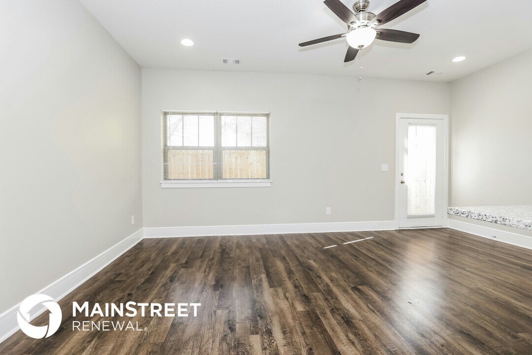 126 Hartsville Ct in Lebanon, TN - Building Photo