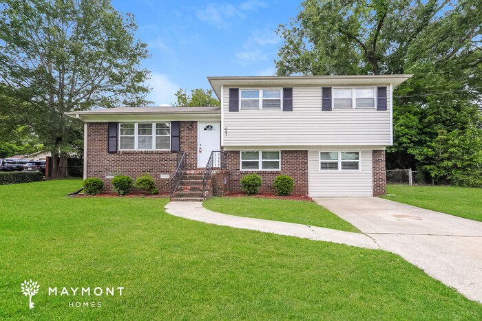 447 Johnson St in Gardendale, AL - Building Photo