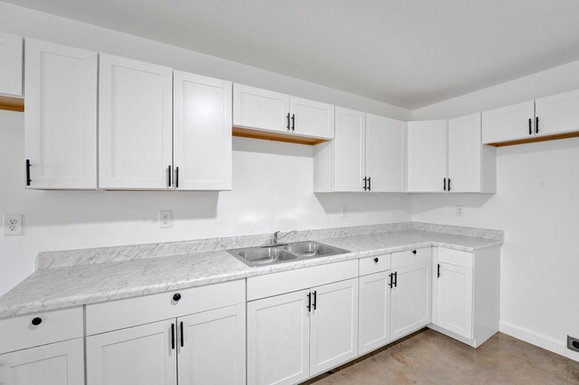 property at 1648 Gill Ave