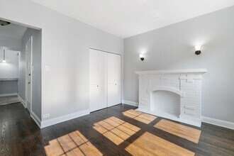 1110 W Glenlake Ave in Chicago, IL - Building Photo - Building Photo