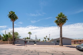 4837 E Willetta St in Phoenix, AZ - Building Photo - Building Photo