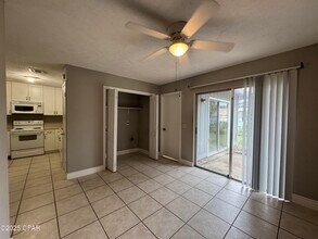 2538 Johnson Dr in Lynn Haven, FL - Building Photo - Building Photo