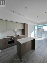 15 Holmes Ave in Toronto, ON - Building Photo - Building Photo