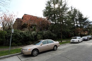 Landmark Shaughnessy in Vancouver, BC - Building Photo