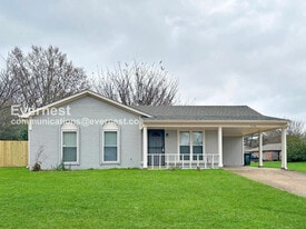 7590 Amhurst Cove in Southaven, MS - Building Photo