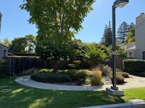 1983 San Luis Ave in Mountain View, CA - Building Photo - Building Photo